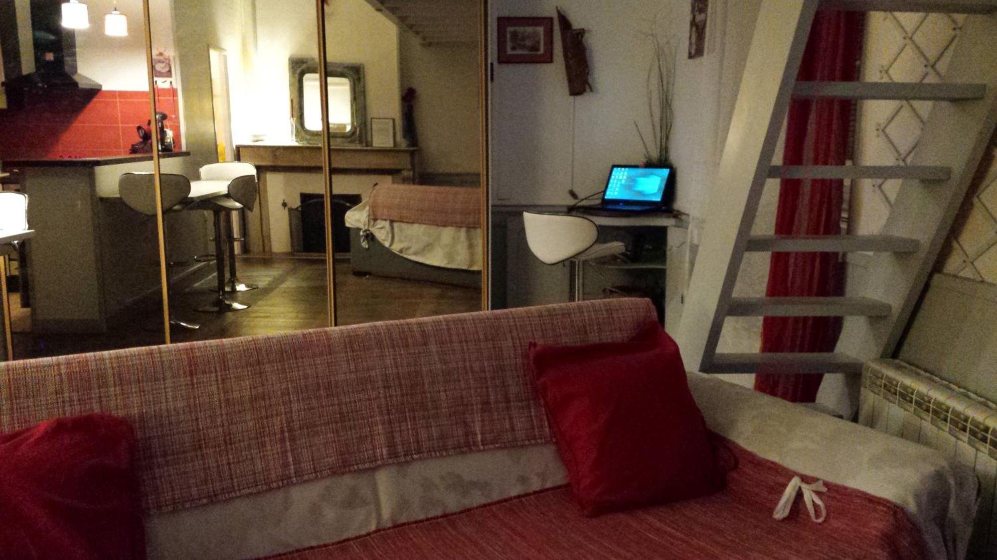 Coquet Studio En Mezzanine Nuit Pour 2 Personnes Saint-Girons  Exteriör bild