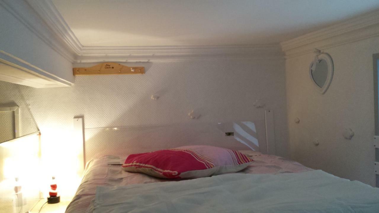 Coquet Studio En Mezzanine Nuit Pour 2 Personnes Saint-Girons  Exteriör bild