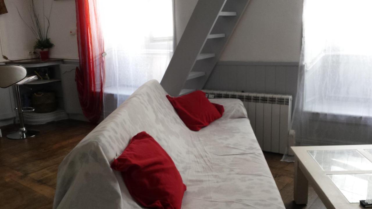 Coquet Studio En Mezzanine Nuit Pour 2 Personnes Saint-Girons  Exteriör bild